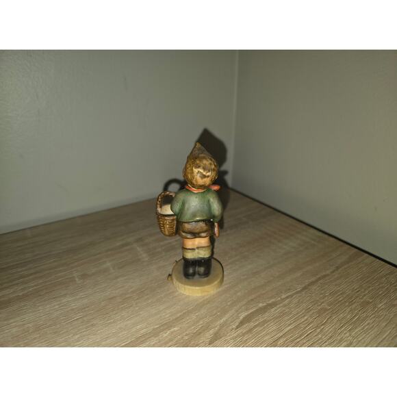 Goebel M.I. Hummel # 51 3/0 "Village Boy" 4" Tall Stylized Bee TMK-3 w/Sticker - Picture 3 of 6